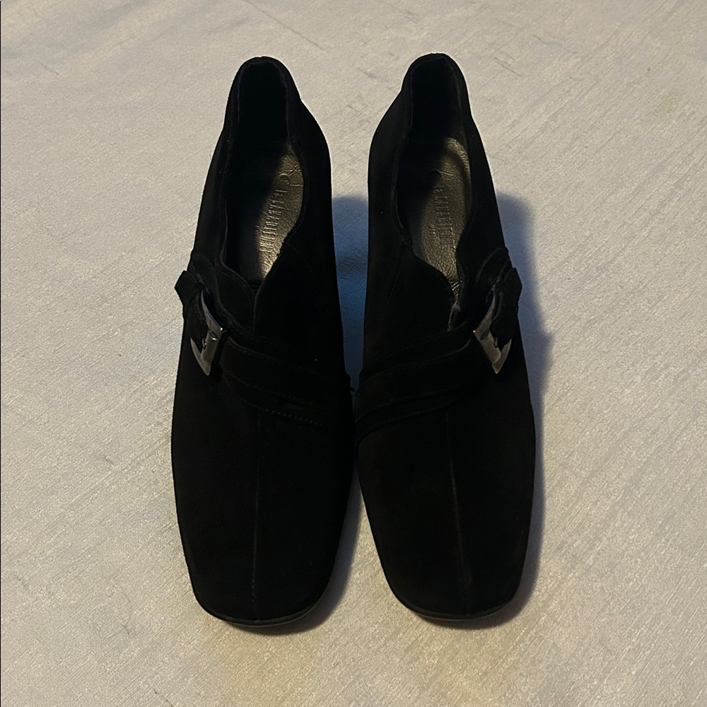 C La Canadiene Black Suede Loafers With Buckle